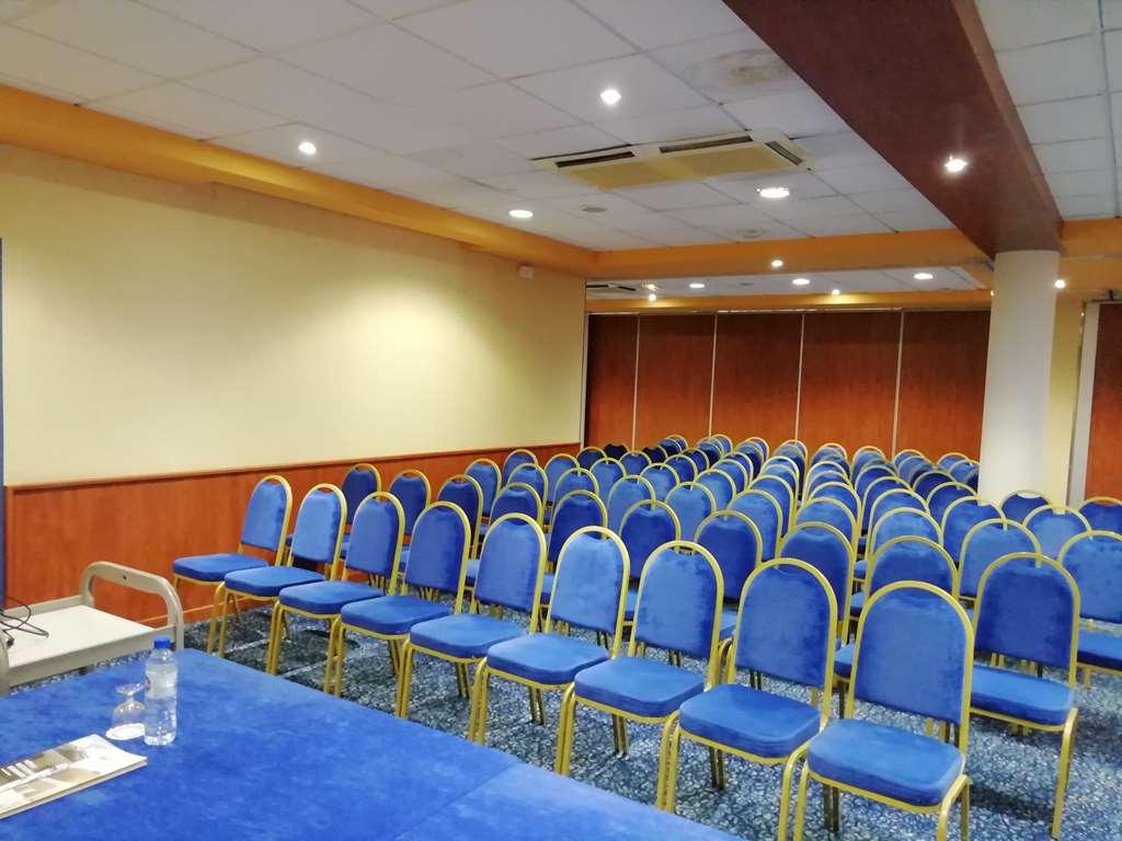 Brit Hotel Saint Malo - Le Transat Удобства фото